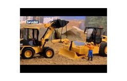 Bruder 3120 New Holland T7.315 -Bruder Winkel hqdefault 6 16