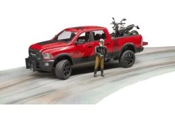 Bruder 2502 RAM 25 Power Wagon, Scrambler Ducati Desert Sled En Bestuurder